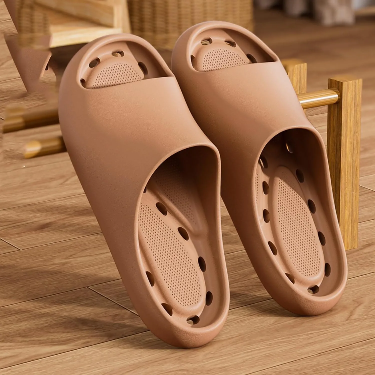 Cloud Slippers for Men Slides for Women Mens Slides Shower Shoes Women Public Drainage Hole Non Slip Slippers
