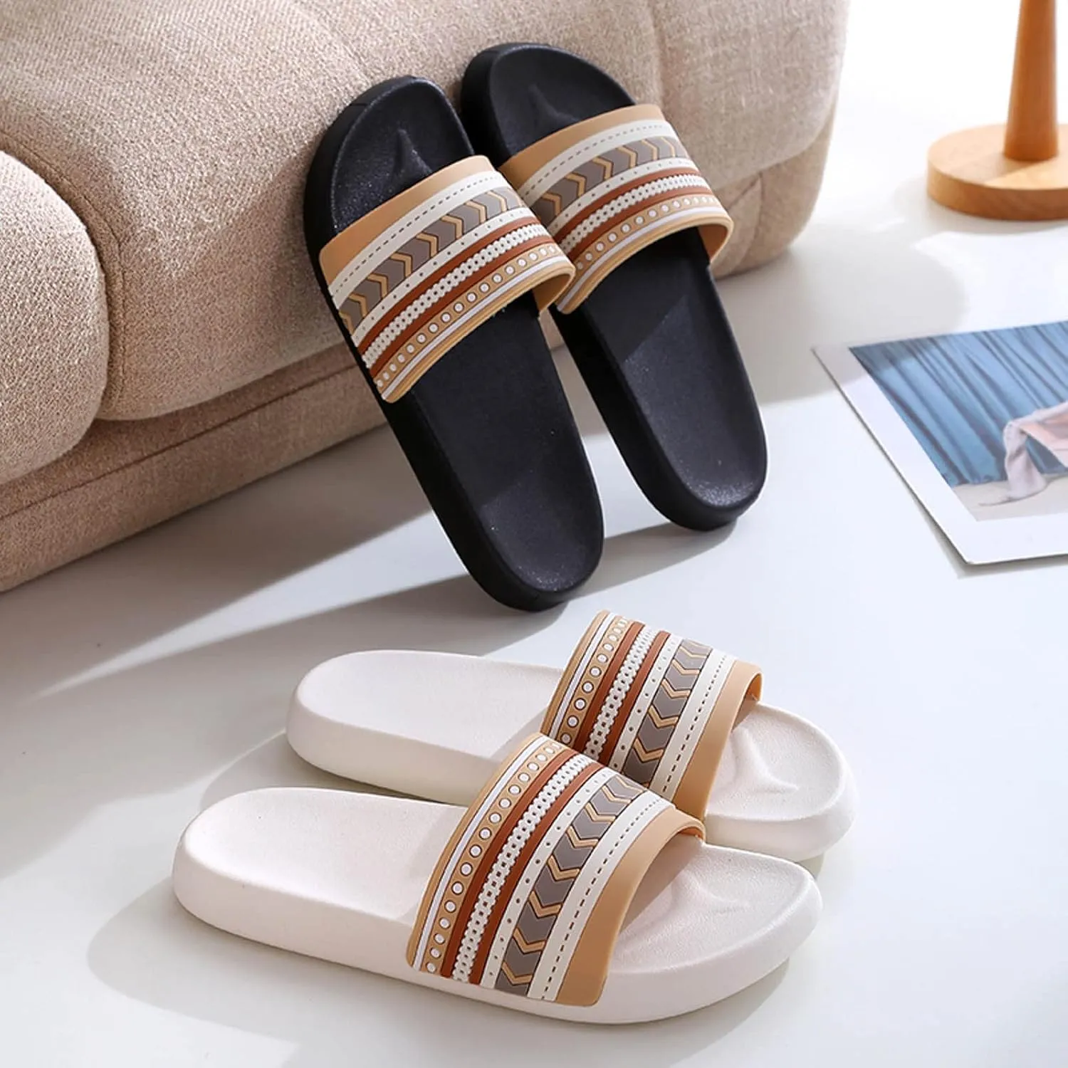 Cloud Slippers for Men Womens Slides Slides for Men Women Comfortable Indoor Drainage Hole Slippers