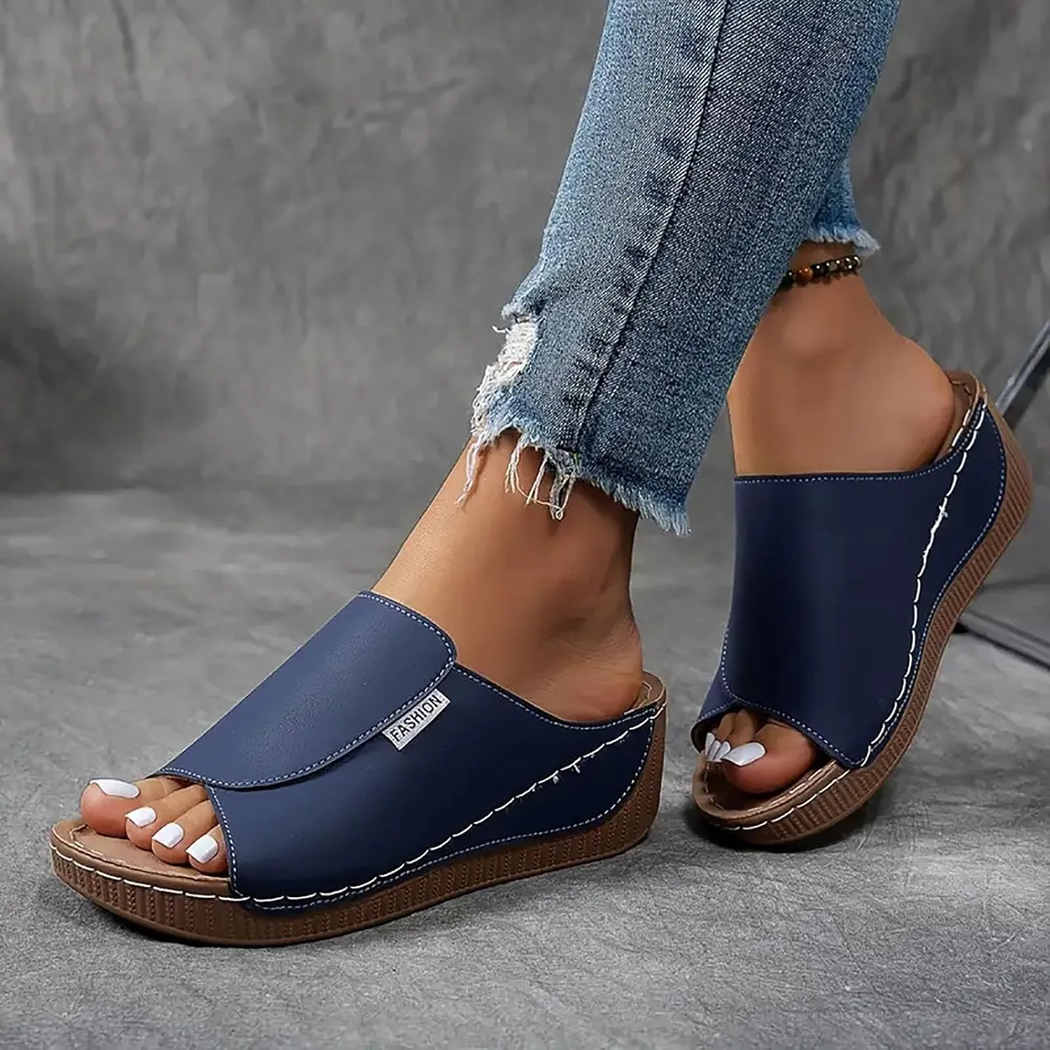 Eduavar Sandals for Women 2025 Casual Comfortable Arch Support Sandals Summer Orthotic Leather Platform Slip on Slippers