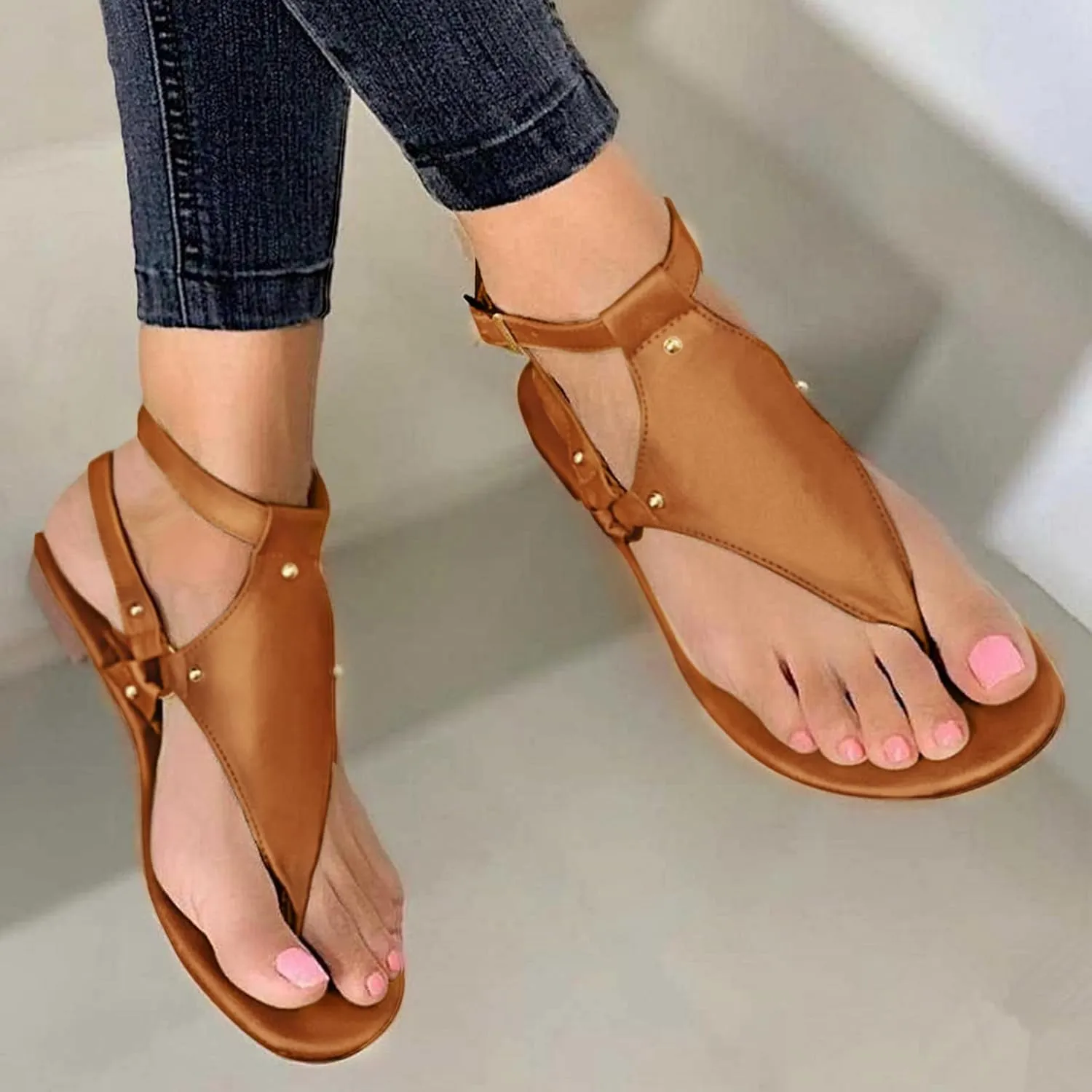 Eduavar Sandals for Women Dressy Summer, Flat Sandals for Women Summer Beach Open Toe Flip Flops Sandals with Buckle Strap