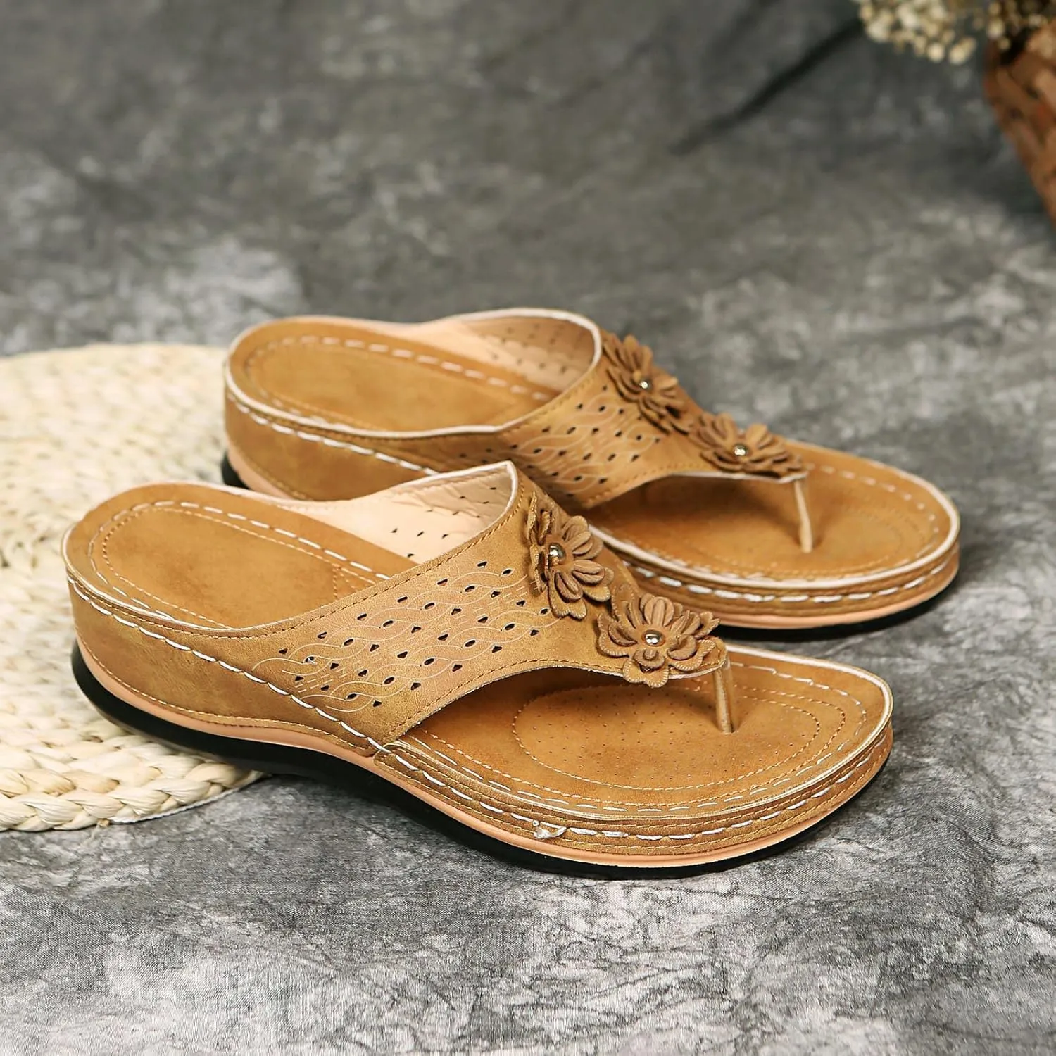 Eduavar Wedge Sandals for Women, Womens Sandals Dressy Summer Breathable Flip Flops Summer Beach Sandals Slippers