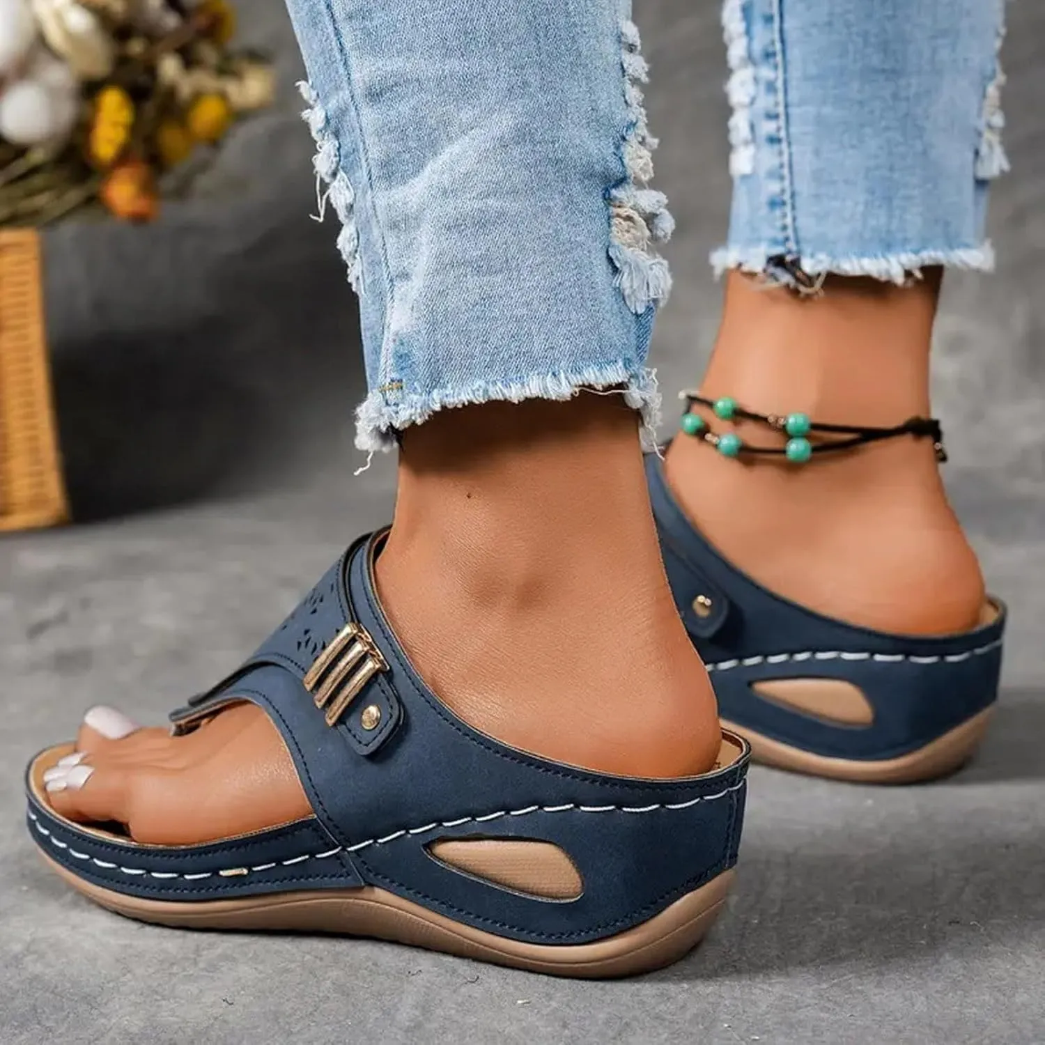 Eduavar Womens Sandals Slip On with Arch Support Orthopedic Comfortable Flip Flops Cushion Footbed Platform Thong Sandals