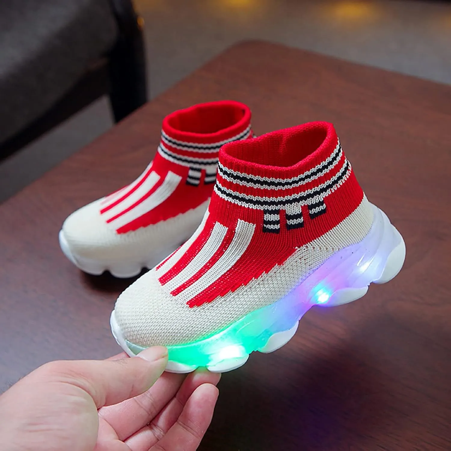 EnJoCho Baby Breathable Shoes Led Light Children Sport Luminous Shoes Girls Kids Baby Shoes Running Shoes