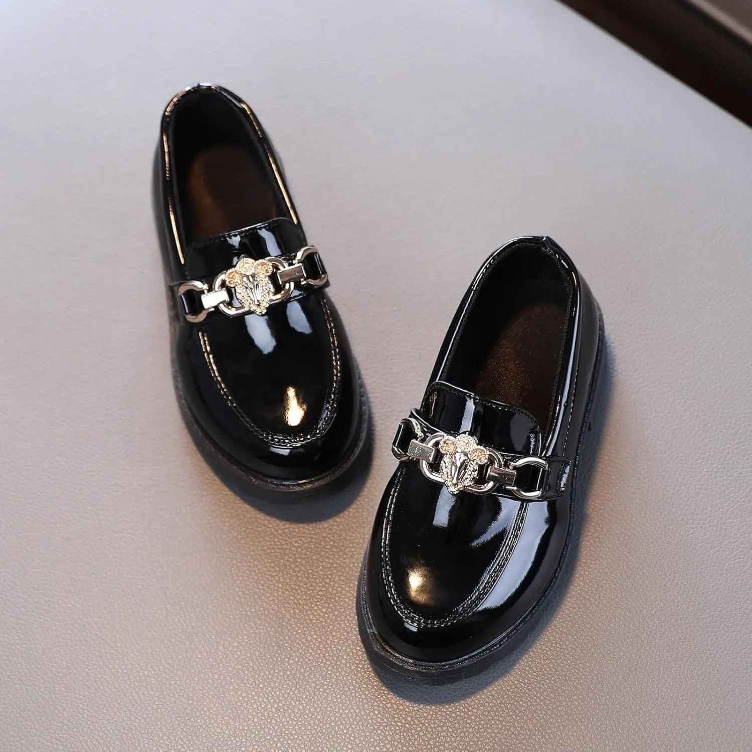 EnJoCho Toddler Single Shoes Girls Slip On Leather Shoes Loafer Rhinestone Decoration Flats School Dress Shoes for Children