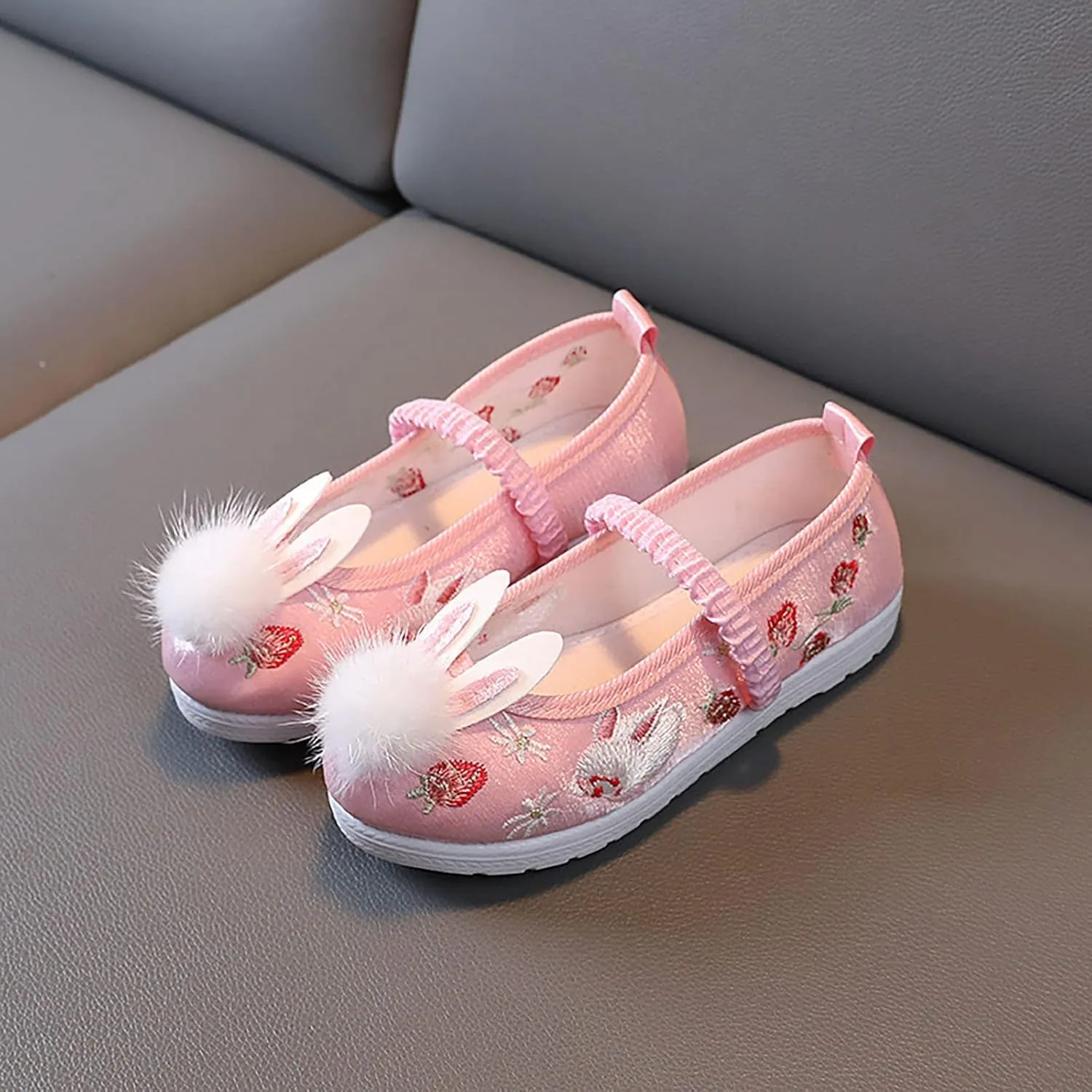 EnJoCho Toddler Summer Spring Foot Warmer Girls Flat Bottomed Embroidered Sandals Fashionable Antique Costume Children