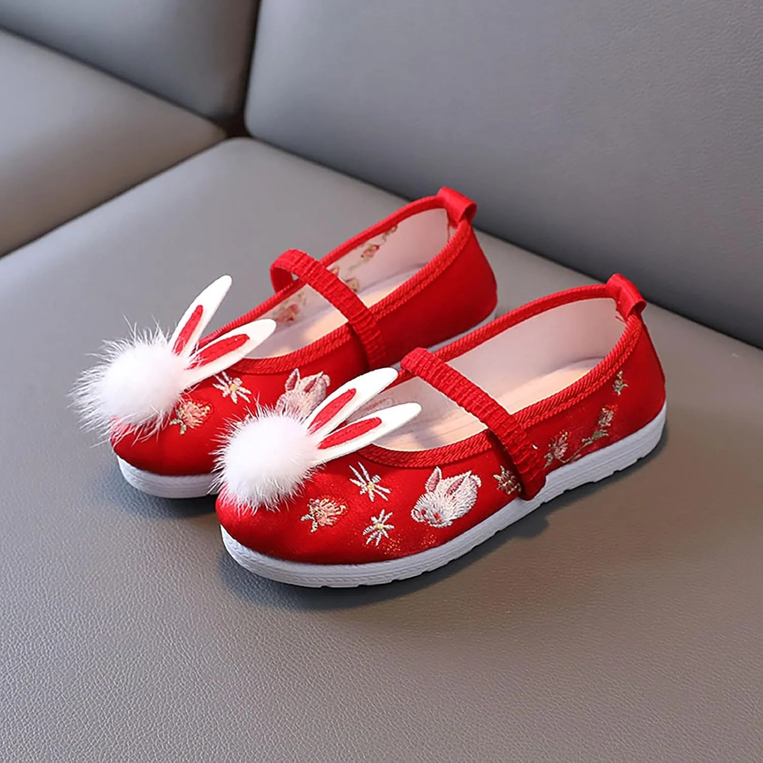 EnJoCho Toddler Summer Spring Foot Warmer Girls Flat Bottomed Embroidered Sandals Fashionable Antique Costume Children