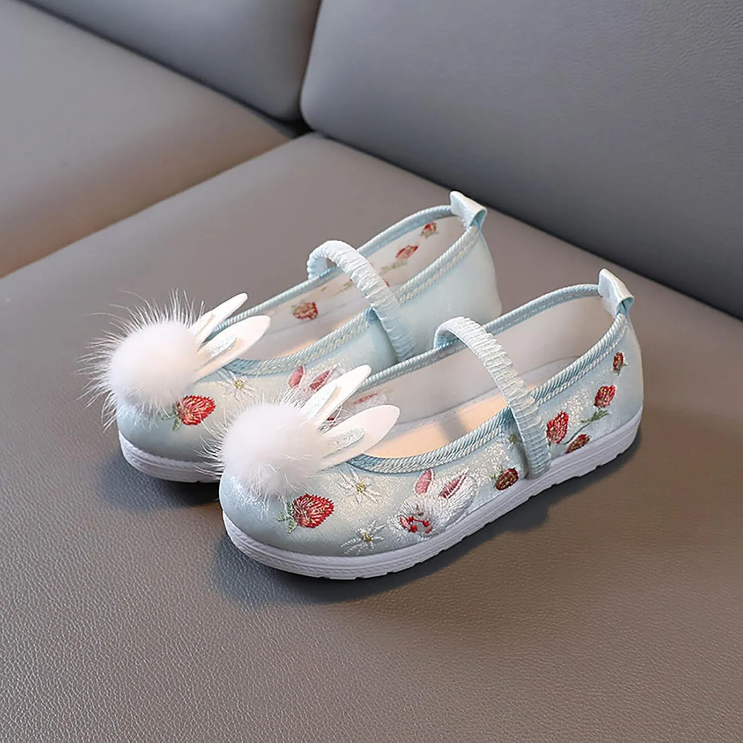 EnJoCho Toddler Summer Spring Foot Warmer Girls Flat Bottomed Embroidered Sandals Fashionable Antique Costume Children