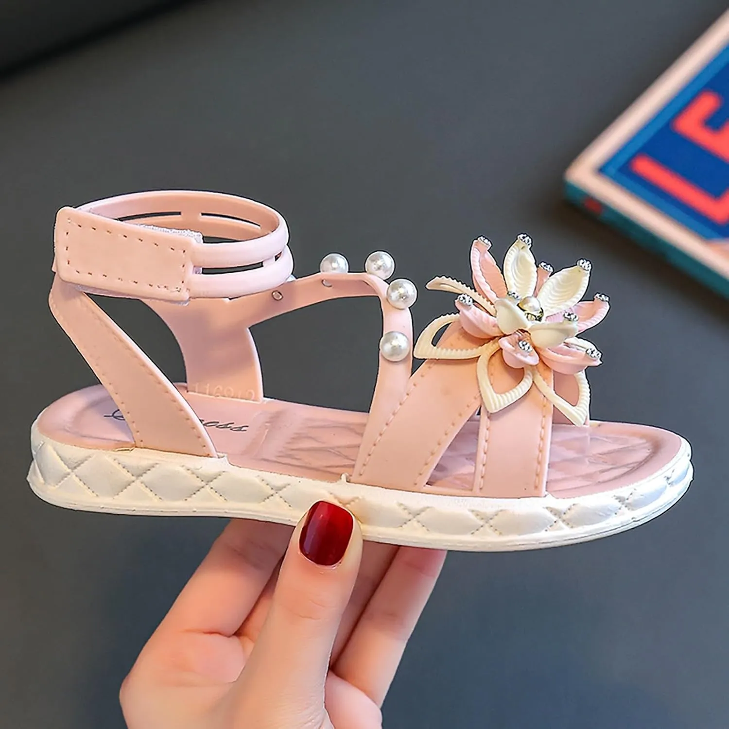 Flat Sandals Summer Shoes for Kids Big Kids Children Shoes Fashion Flower Thick Soled Sandals Soft Sole Comfortable Princess