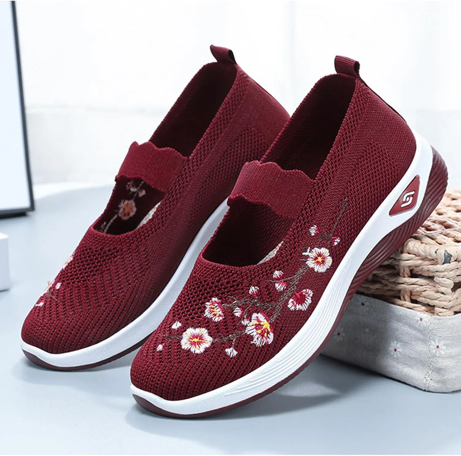 Flower Embroidered Slip On Knitting Flat Loafers for Women Comfortable Soft Sole Tennis Shoes Breathable Mesh Comfy Platform Non Slip Walking Sneakers