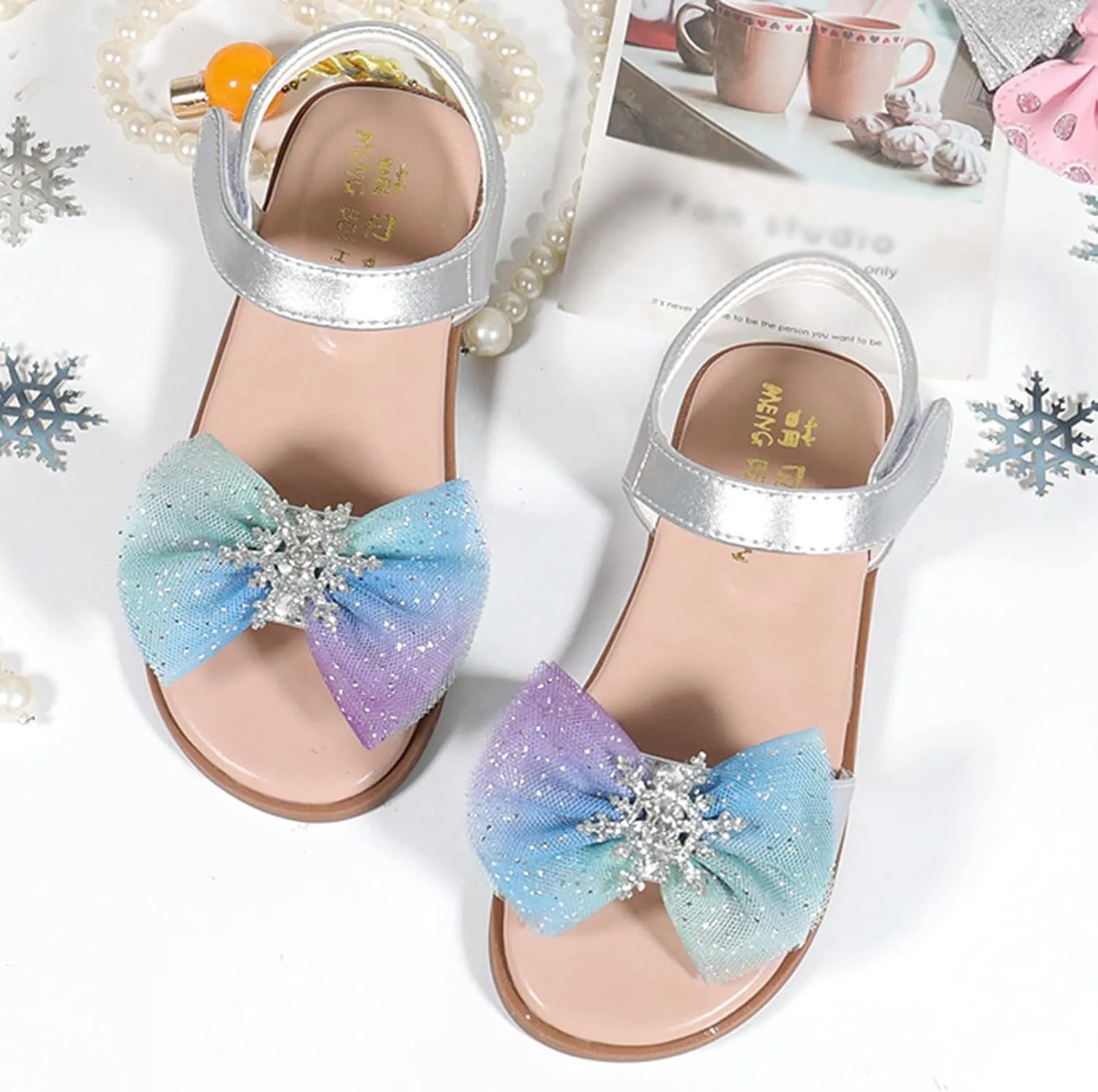 Girls Comfortable Foot Warmer Children Fashion Flat Snowflake Sandals Ice Princess Sandals Big Children Baby