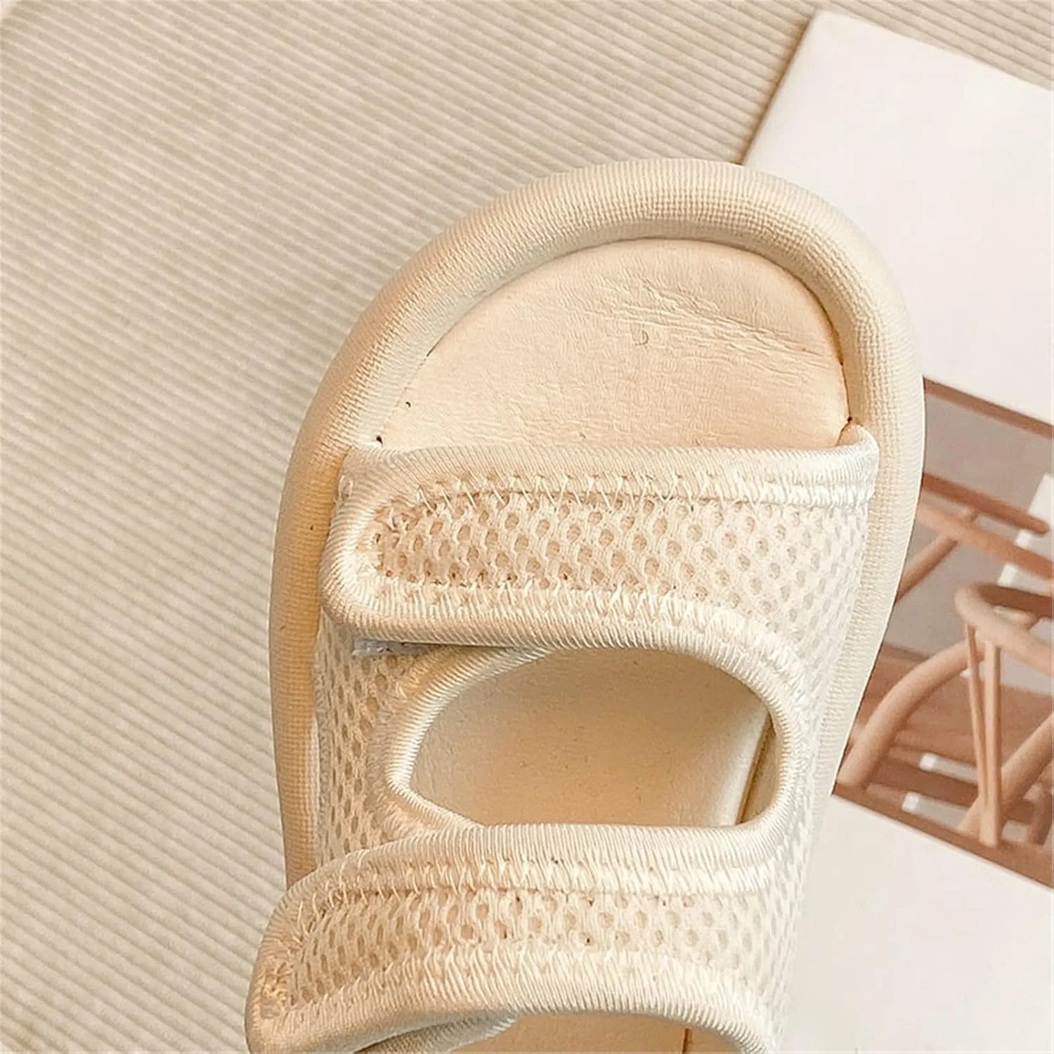 Girls Kids Memory Foam Wide Sandals Open Toe Flat Soft Summer Shoes Casual Light Comfy Soft Shower Shoes Slip On Trendy