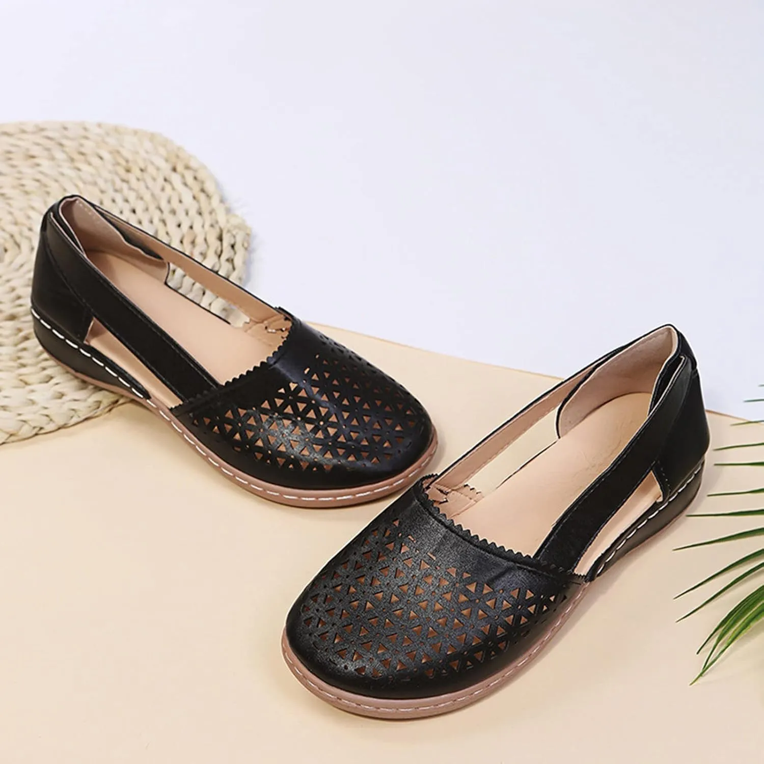 Hollow Out Sandals for Women Fashion Black Beach Shoes Solid Color Magnolia Aster Loafer Flat Workout Dressy