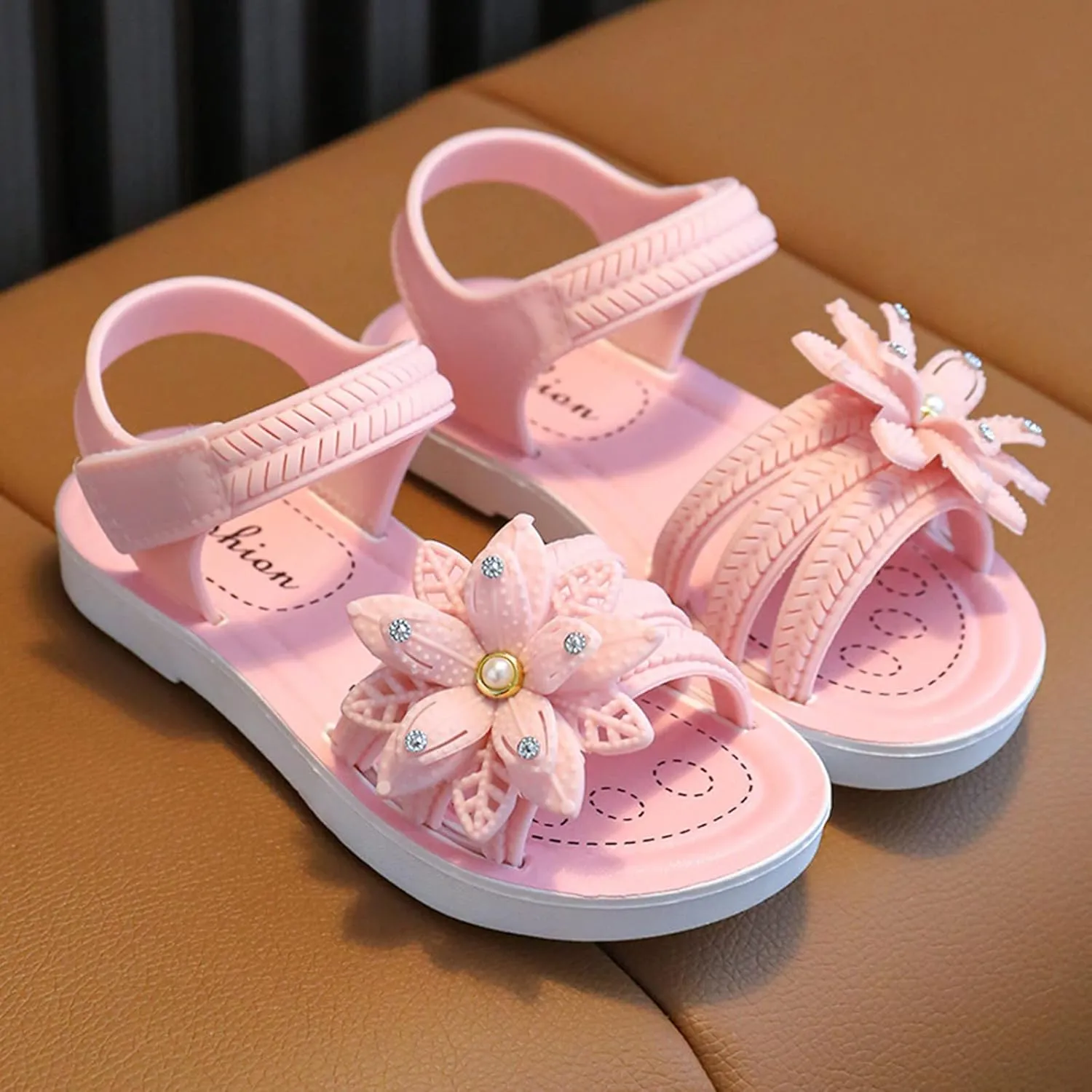 𝗣ink Flower Princess Sandals For Girls Open Toe Wide Dress Shoes With Strap Girls Kids Summer Casual Beach Pool Loafers