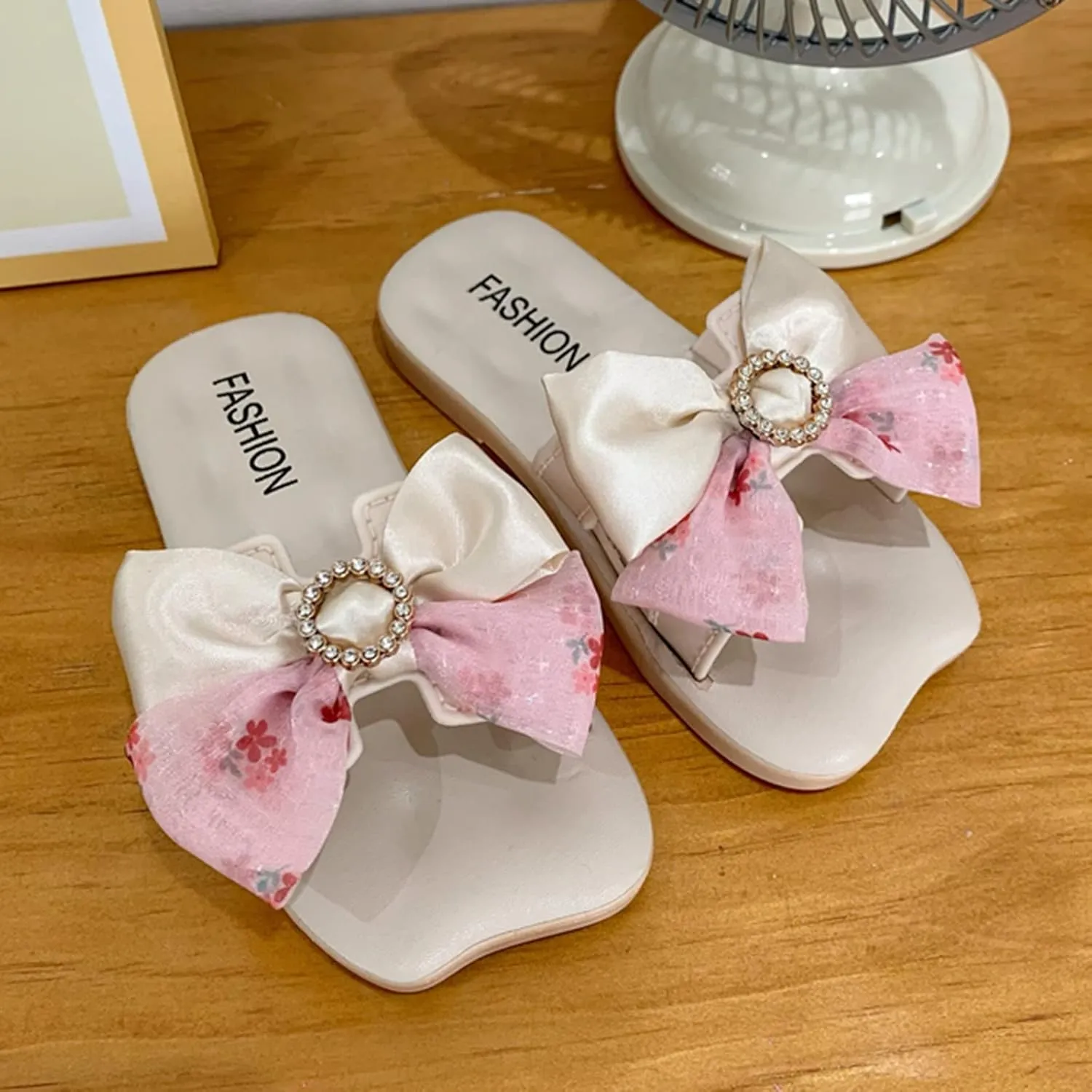 Kids Girls Wedding 𝗣a𝐫𝐭y Slippers Square Head Open Toe Flat with Sparkling Bow Satin Bow Sparkling Slippers