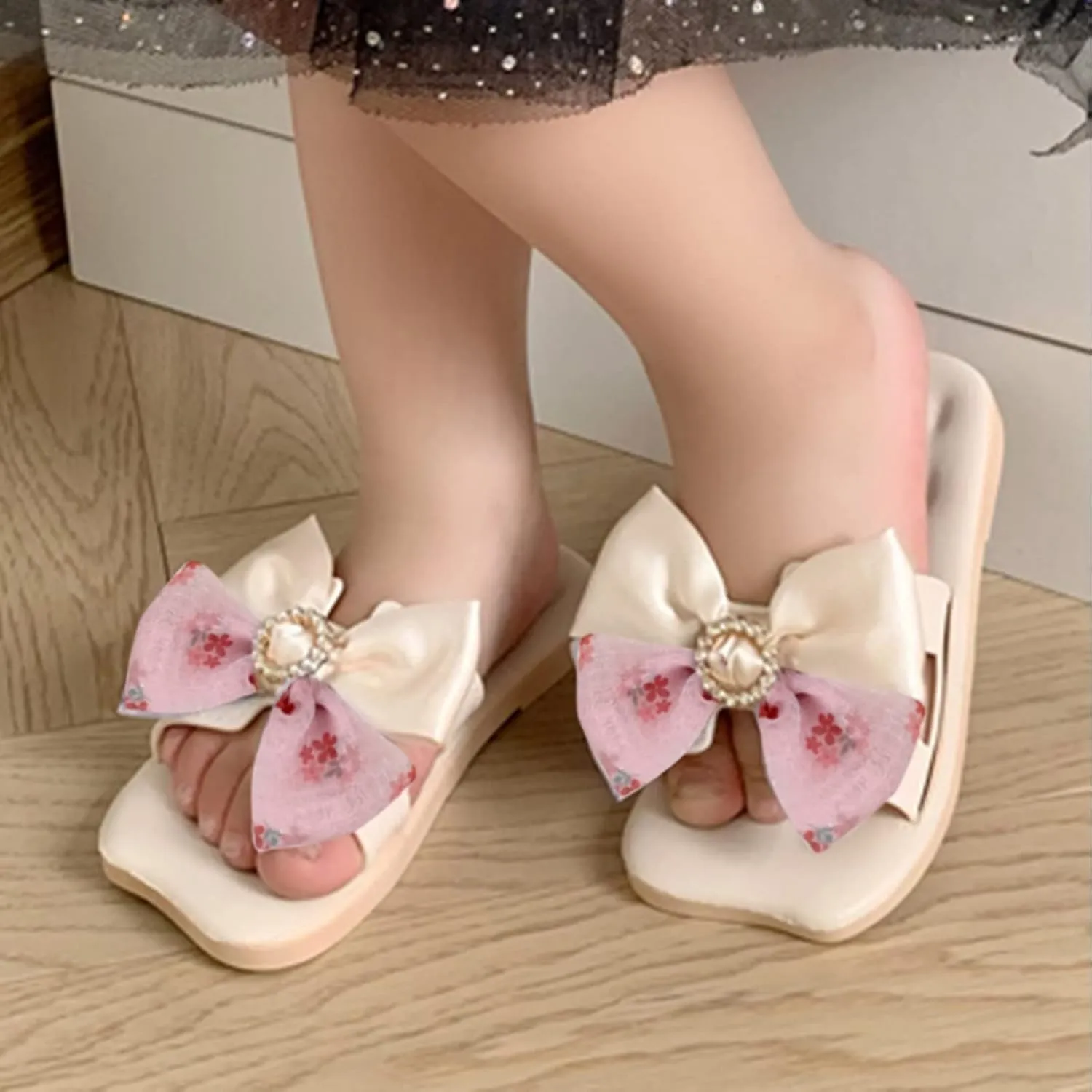 Kids Girls Wedding 𝗣a𝐫𝐭y Slippers Square Head Open Toe Flat with Sparkling Bow Satin Bow Sparkling Slippers