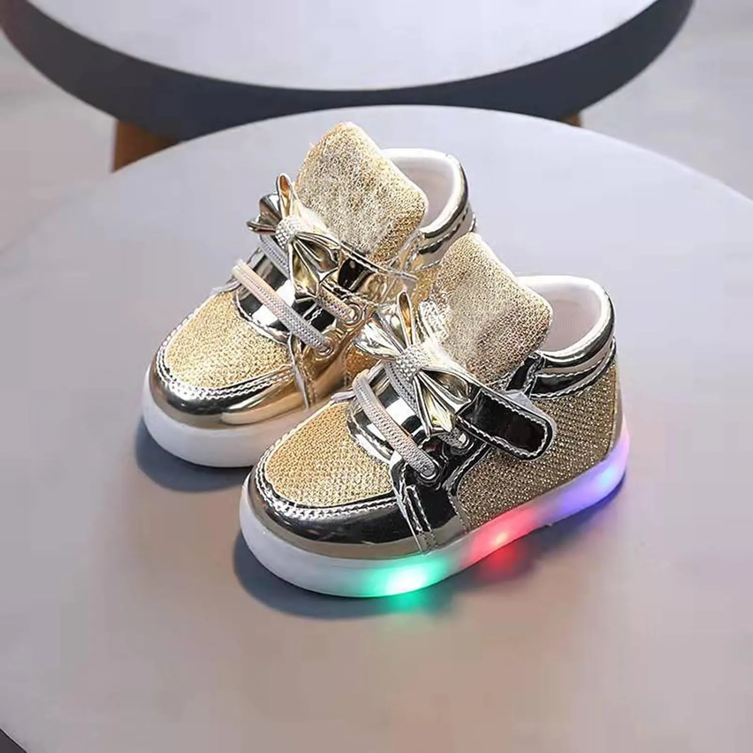 Light Up High Top Shoes for Toddler Kids Glowing Luminous Flashing Sneakers Baby Boys Girls Casual Fashion Shoes