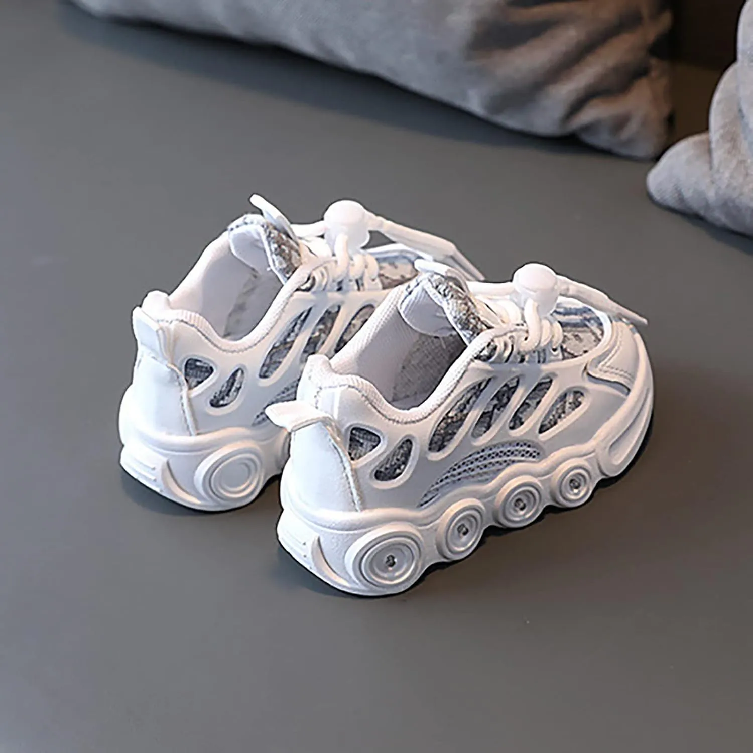 Light Up Shoes for Kids Fashion Adjustable Strap Lace-Up Athletic Sport Walking Sneakers for Little Boys Girls