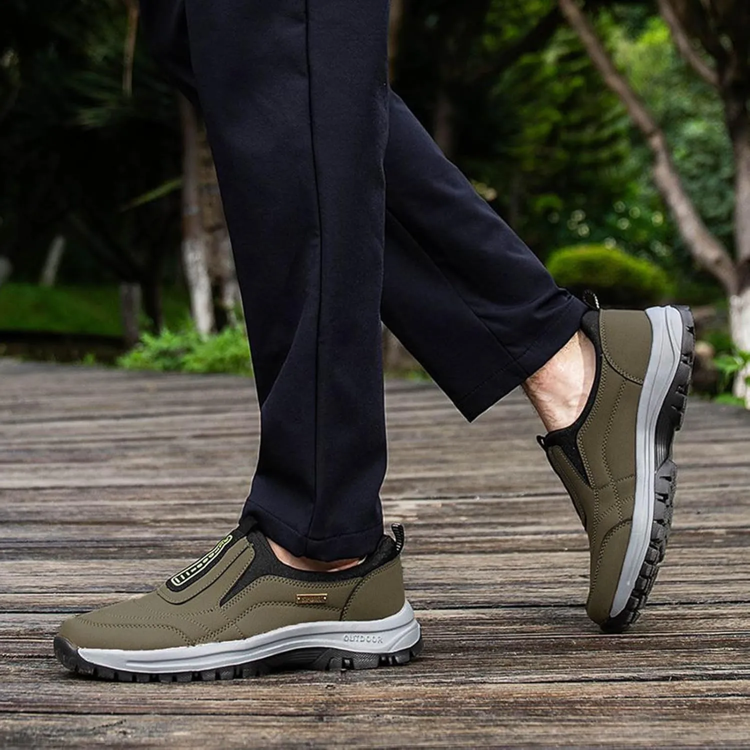 Lightweight Non Slip Sneakers for Men Breathable Elastic Fly Woven Mesh Sneaker Business Casual Versatile Shoes