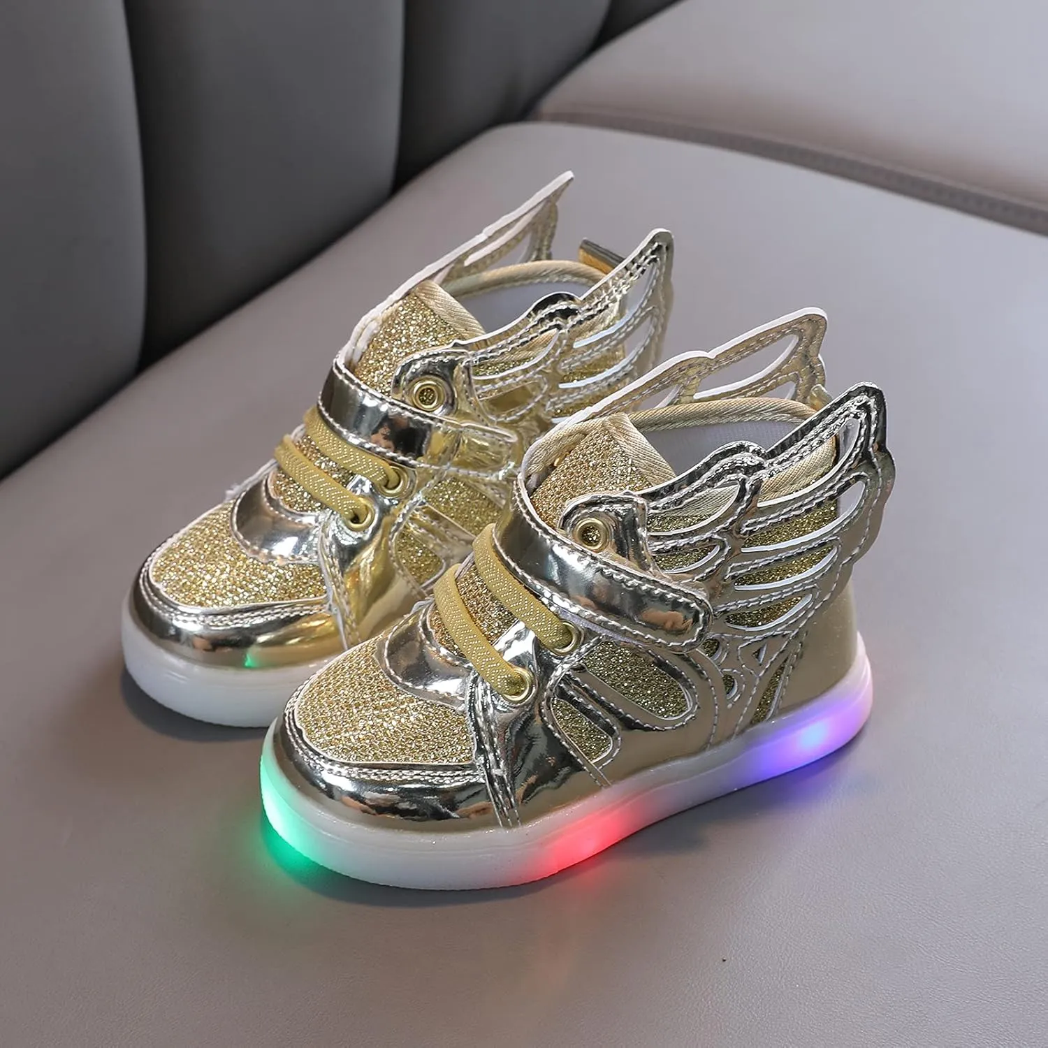Little Kid Boys Girls 3 Colors LED Light Luminous Sports Shoes Toddler Sneakers Athletic Wings Trainers High-top Shoes