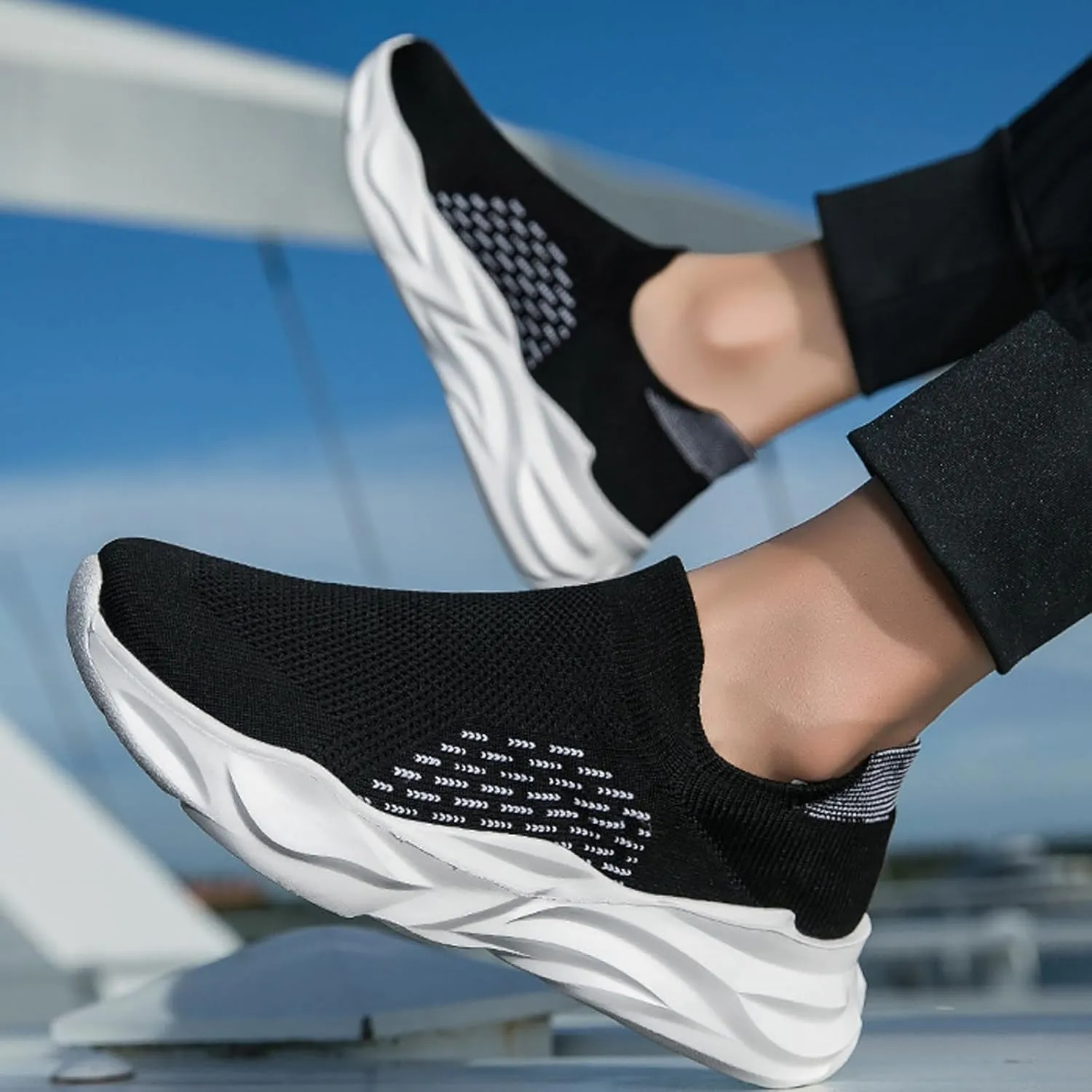 Men Sneakers Flying Weaver Mesh Large Size Elastic Socks Shoes Casual Sports Breathable Thick Sneaker Boots for Men Work