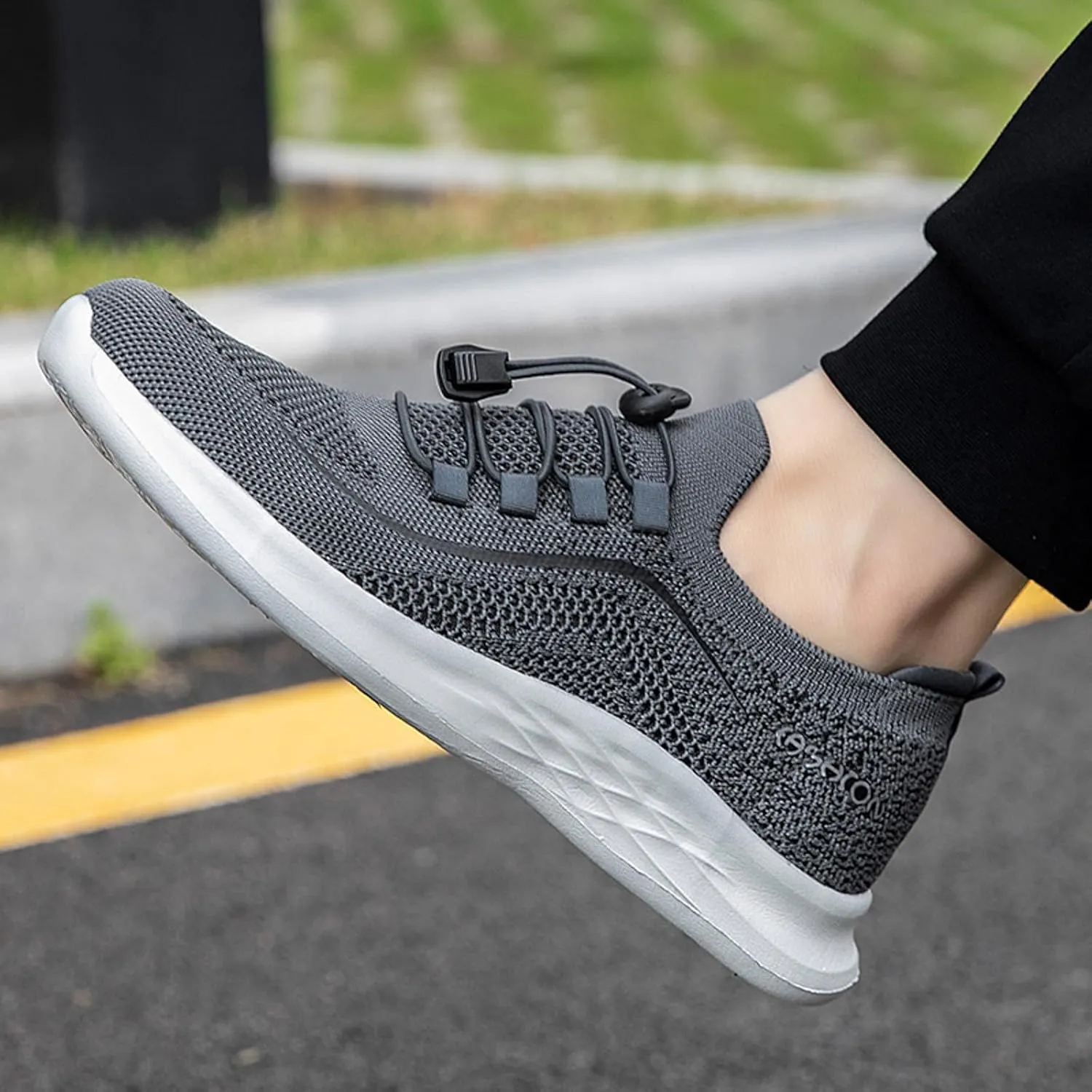 Mens Breathable Lace Up Running Shoes Supportive Running Athletic Sneaker Fashion Lightweight Sneakers for Men