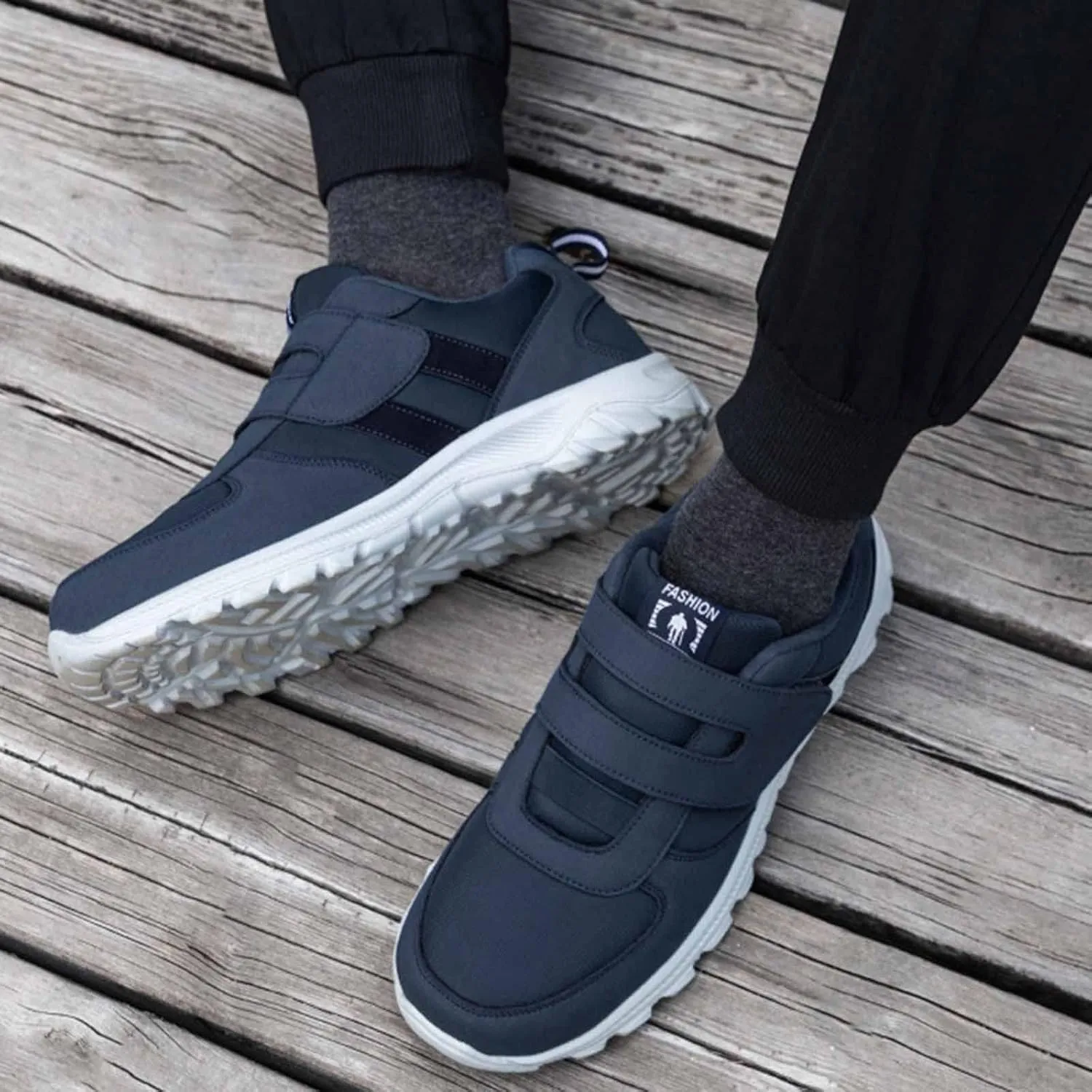 Men's Casual Slip-on Loafers White Platform Sneakers for Women Non Slip Work Shoes for Men Round Toe Flats Comfortable Loafers for Men Womens Sneakers Walking