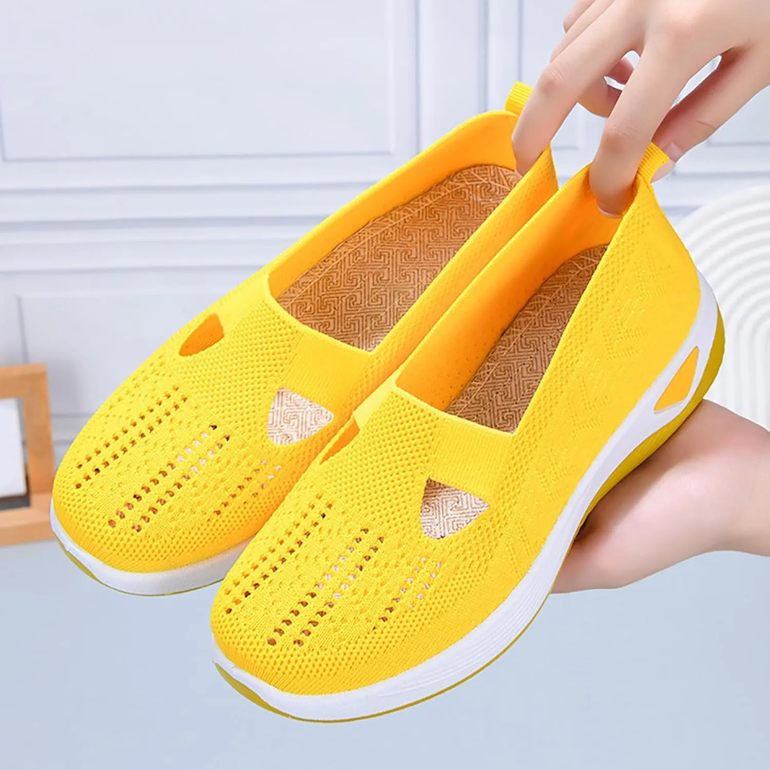 Mens Shoes Slip On Women's Sneakers Mens Loafers Casual Slip On Lightweight Cute Round Toe Christmas Running Shoes Women Loafers for Women Casual