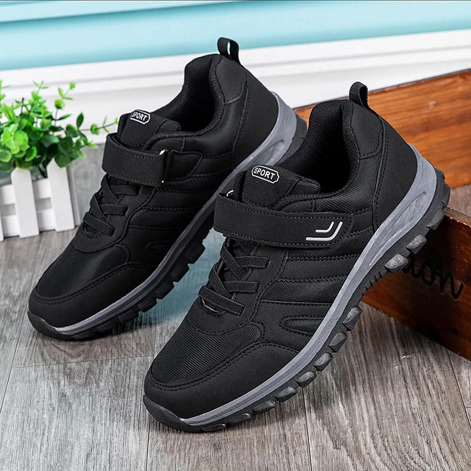 Men's Simple and Fashionable Flying Woven Round Head Solid Color Lightweight Breathable Soft Mens Sneaker Boots