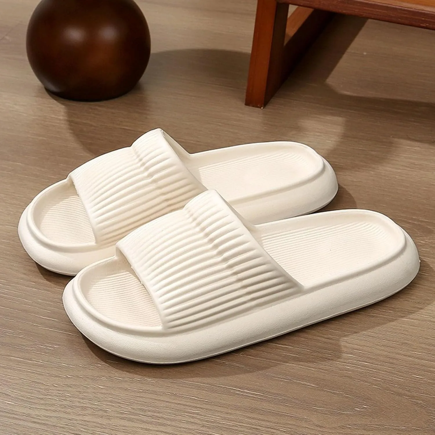 Summer Slipper for Men and Women Indoor Plus Size Slides Bathroom Sandals Report Home Designer Slippers for Women