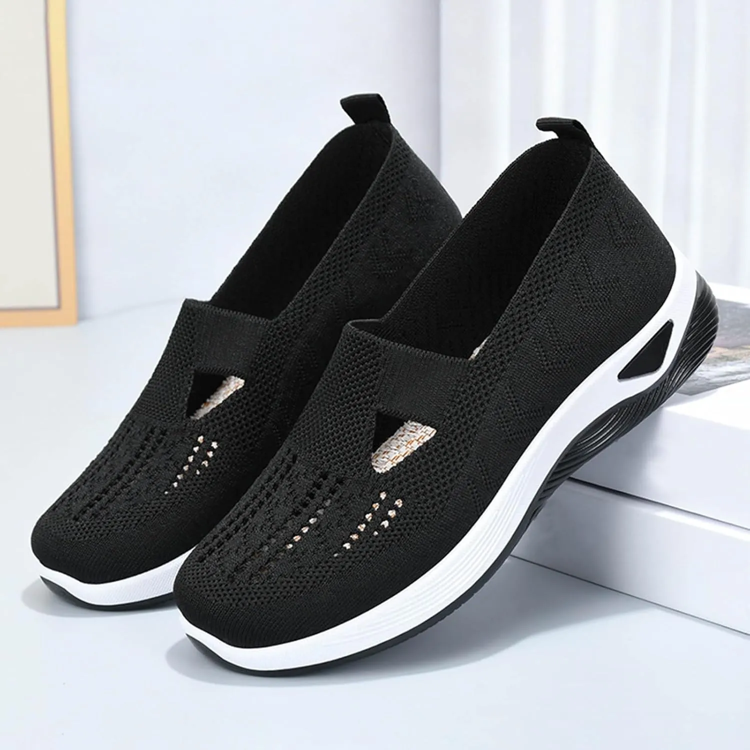 Women Slip On Sneakers Lightweight Walking Shoes Breathable Mesh Casual Comfortable Flats Non Slip Loafers