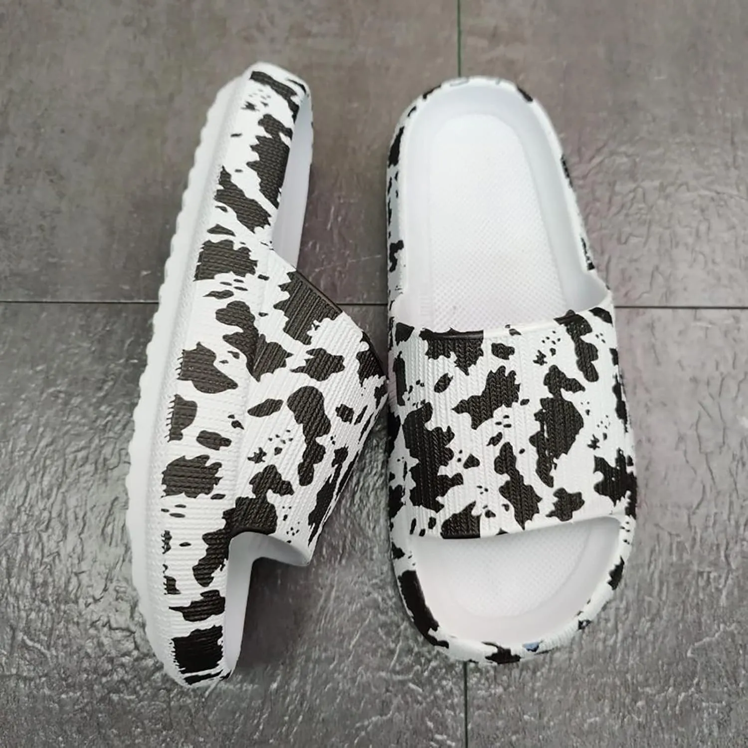 Women's Flat Slippers Non Slip Quick Drying Shower Slides Casual Sandals Indoor Outdoor Cloud Slippers for Women