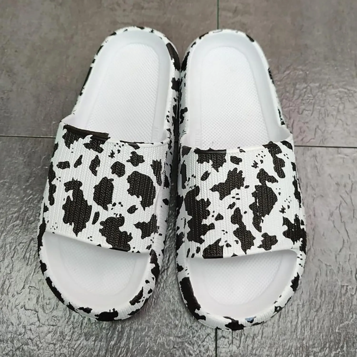 Women's Flat Slippers Non Slip Quick Drying Shower Slides Casual Sandals Indoor Outdoor Cloud Slippers for Women