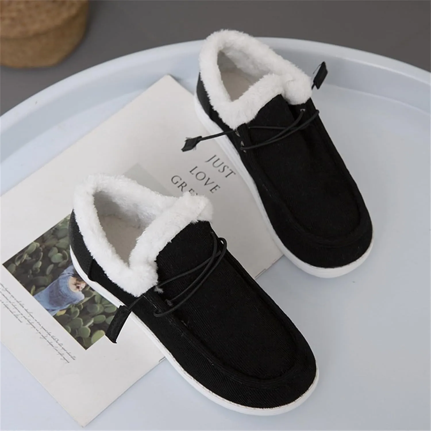 Womens Shoes Fall 2024Womens White Sneakers Mens Loafers Casual Slip On Solid Color Comfy Casual Christmas Shoes for Women Athletic Comfortable Dressy Slip on