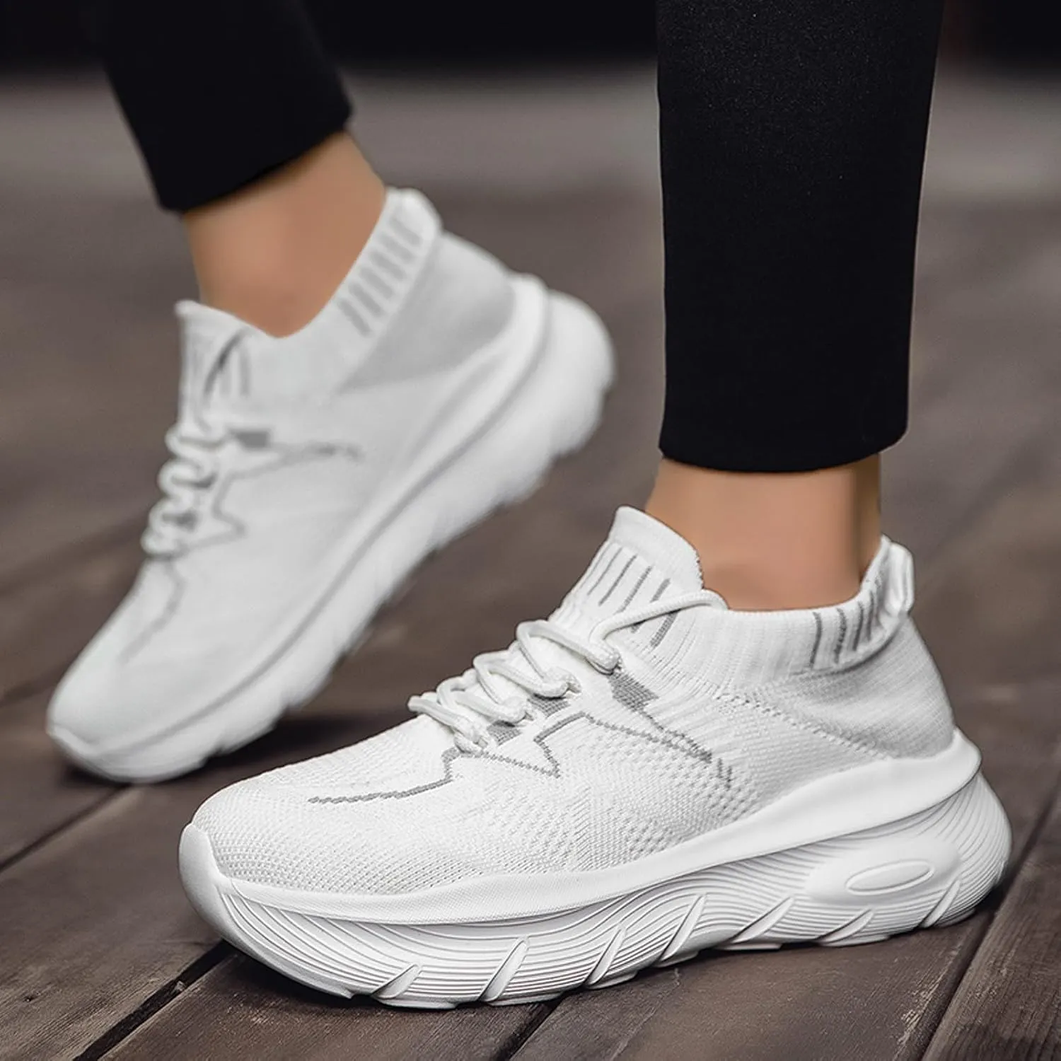 Women's Spring and Summer Fashion Solid Color Mesh Lace Up Sneakers Casual Comfortable Easy Walking Shoes Women