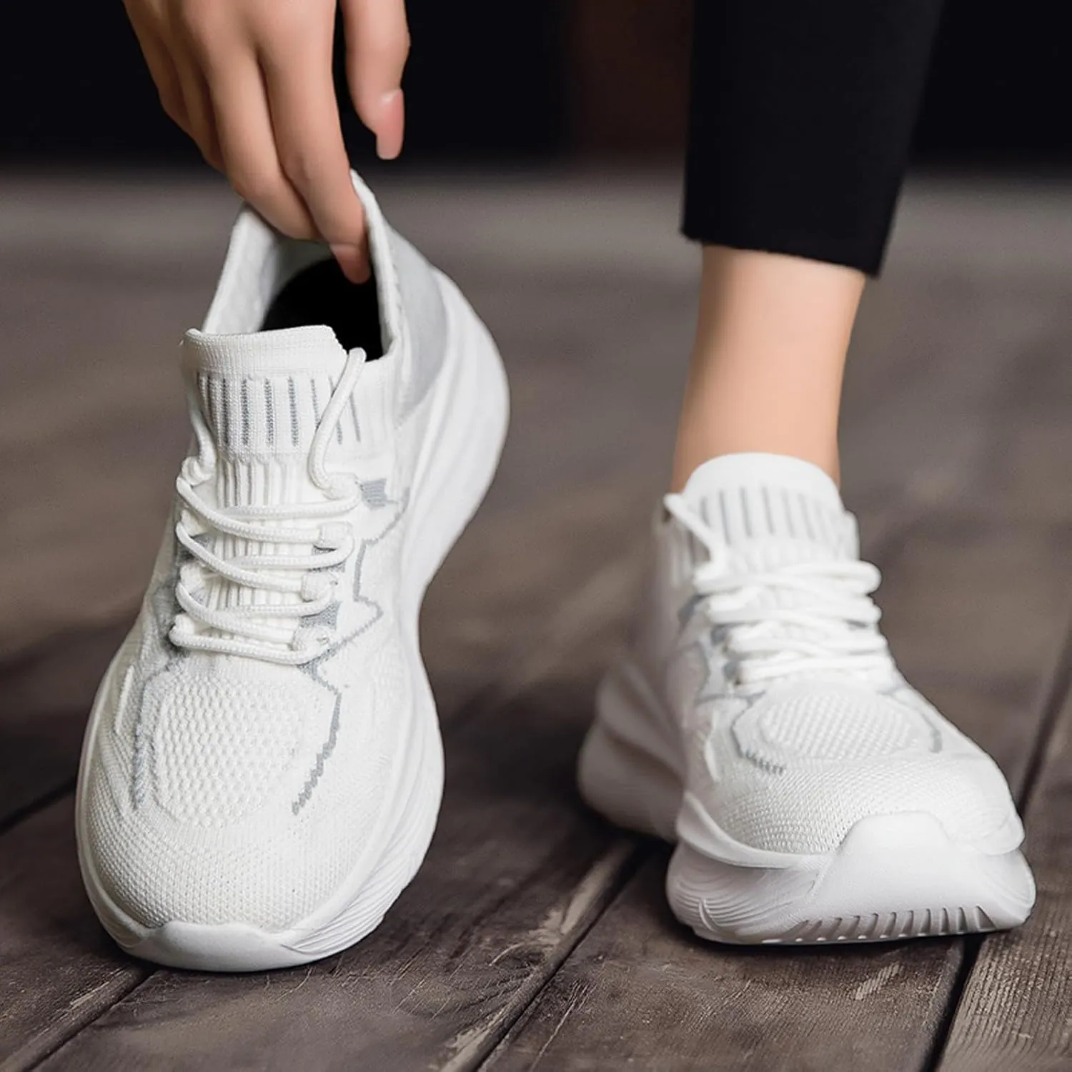 Women's Spring and Summer Fashion Solid Color Mesh Lace Up Sneakers Casual Comfortable Easy Walking Shoes Women